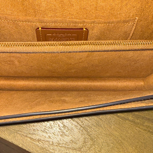 Coach Klare Envelope Crossbody - Picture 10 of 13